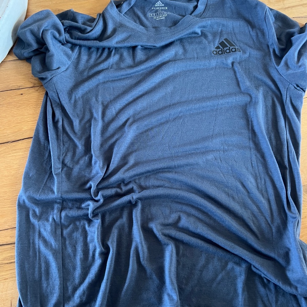 New Mens adidas shirt - small